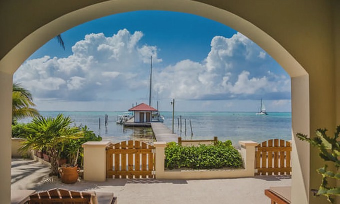 San Pedro Hotel | The Palms Oceanfront Suites