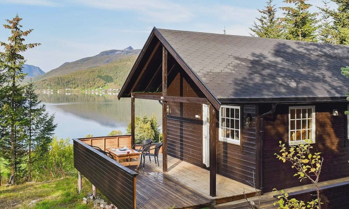 Botnhamn Casa | 4 person holiday home in Botnhamn