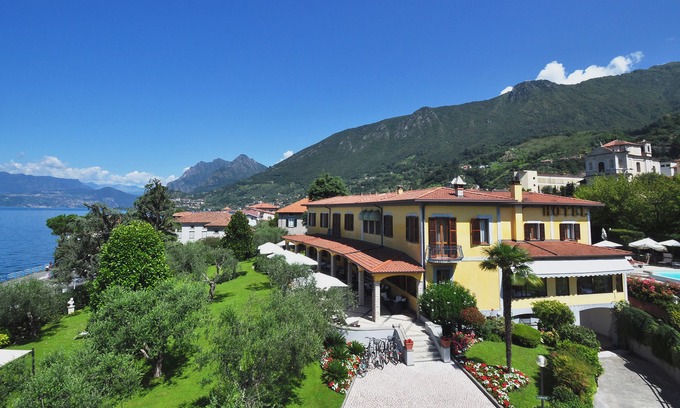 Sale Marasino Hotel | Villa Kinzica