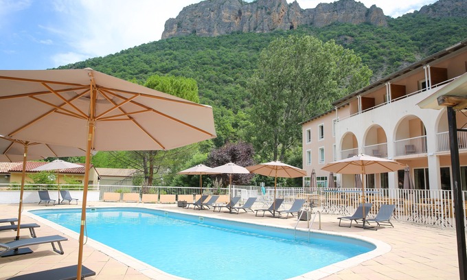 Digne-les-Bains Hotel | Hôtel Le Refuge des Sources