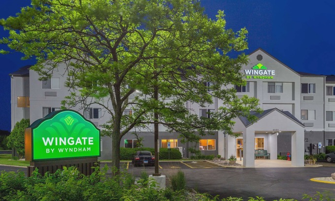 Gurnee Hotel | Wingate by Wyndham Gurnee