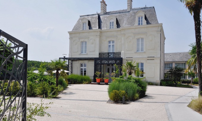 Les Ponts-de-Ce Hotel | Hôtel Les 3 Lieux - Restaurant Gastronomique, Bistrot, Espace sensoriel