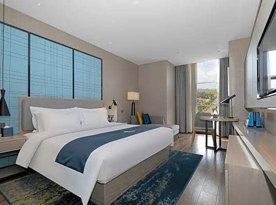 Huangshi Hotel | Echarm Hotel Huangshi Daye High-speed Railway Station Bund Capital