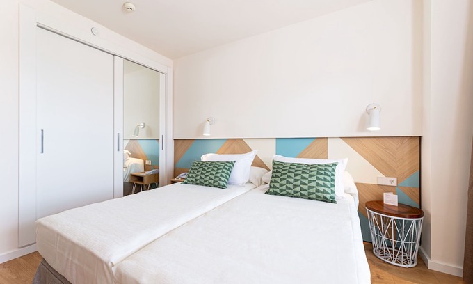 Portocolom Otro | JS Corso Suites