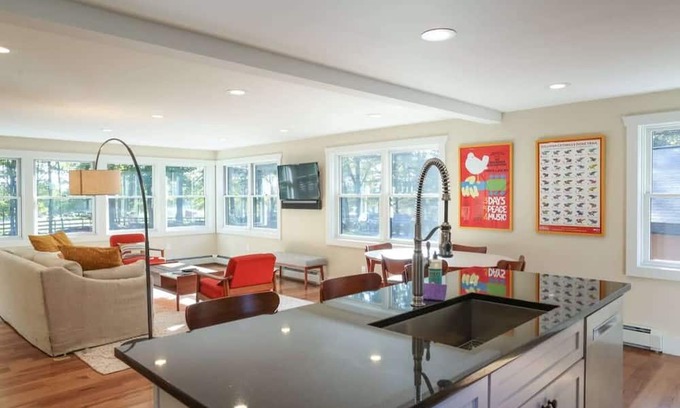 Jeffersonville Casa | Journeys End - Bright & Airy near Livingston Manor