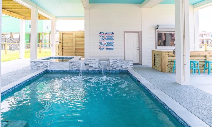 Crystal Beach Casa | The Grand Pearl ~Brand New~Private Pool & Spa~Beach Access🏖️🌞