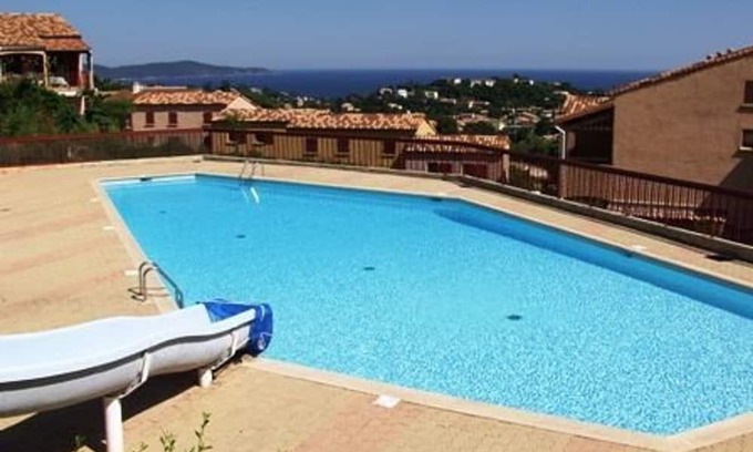 Cavalaire-sur-Mer Apartamento | Estudio con entrepiso, piscina, parking - 4 pers. Cavalaire