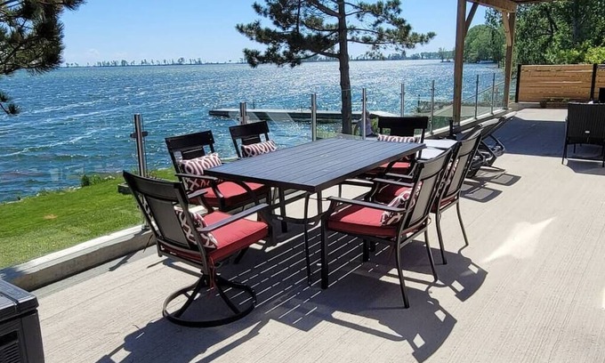 Wellington Casa | SkySuite on West Lake