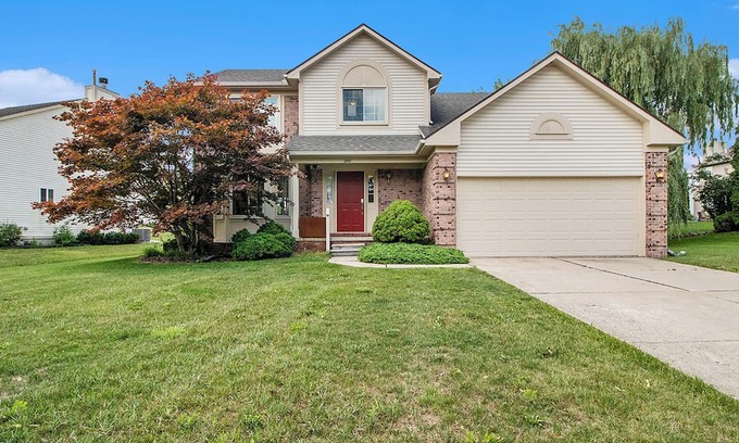 Ann Arbor Casa | Elegant Residence 3 Miles from UM Stadium