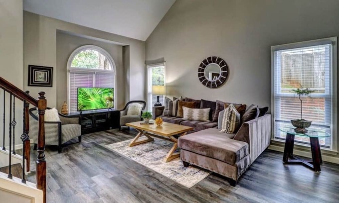 Johns Creek Casa | Victory Gate · ATH - Johns Creek-3BR-Fenced-Pet Friendly
