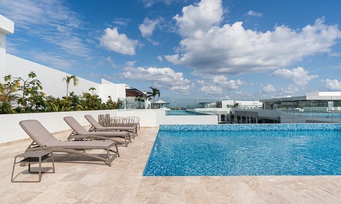 Gonzalo Guerrero Condominio | Discover our NEW 1-bedroom luxury beach condo with incredible amenities