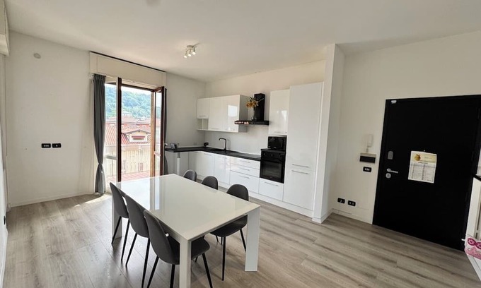 Barzano Apartamento | Lake Como & Alps ski Stay for Family or Business near Lecco, Monza, Milan