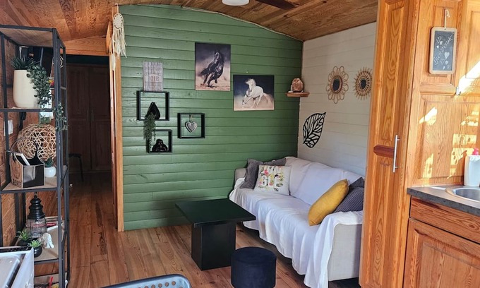 Baron Chalet De Esquí | CARMEN caravan with SPA