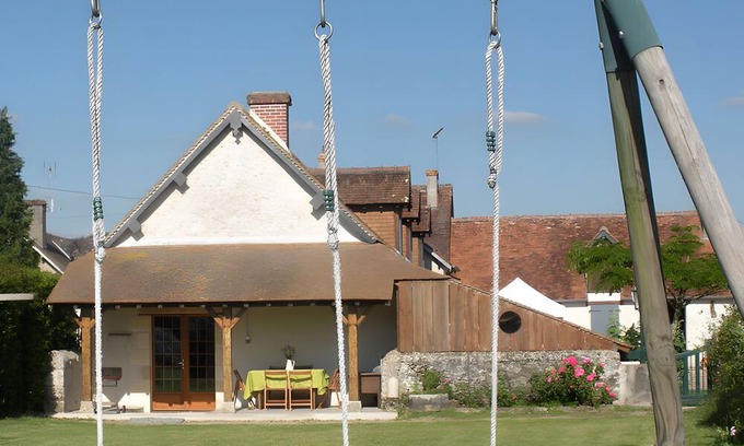 Fresnes Casa | Casa de Vacaciones 'Gîte Des Aulneaux' con Terraza Privada, Jardín Privado y Wi-Fi