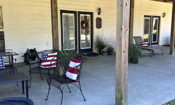 Silver Creek Casa | Mountain View 5 Queen Bedrooms WiFi FirePit BBQ