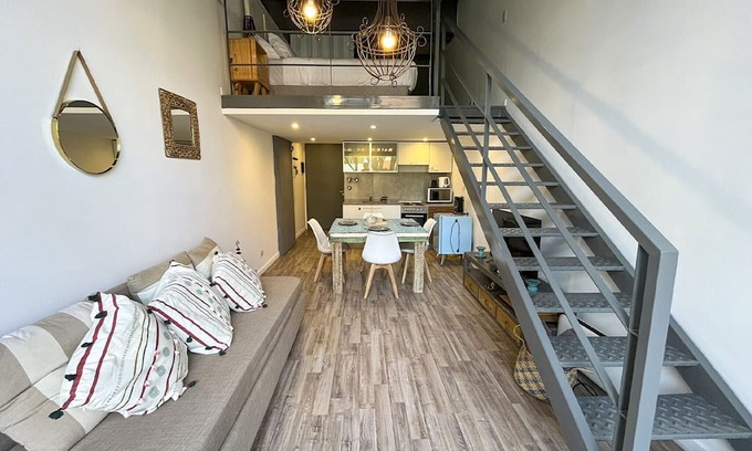 La Boca Apartamento | Bright duplex in La Boca for 3 people