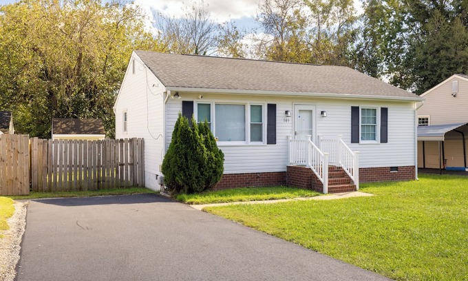 Highland Springs Casa | Newly renovated rancher with 3 bedrooms and 2 full baths and fenced rear yard.