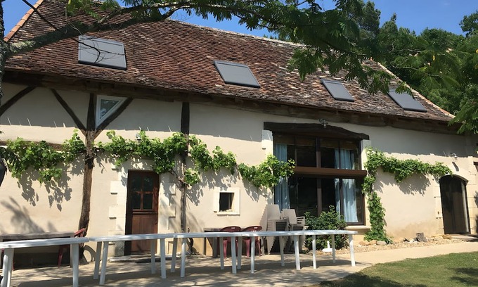 Saint-Laurent-des-Hommes Casa | Gîte La Périgourdine