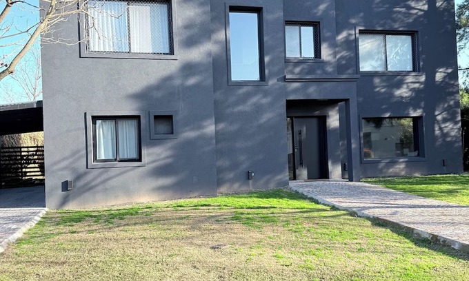 General Pacheco Casa | Beautiful house in Talar del Lago 2 Neighborhood