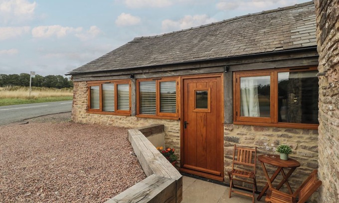 Ross-on-Wye Cabaña | THE OLD CART SHED, romantic, character holiday cottage in Gorsley