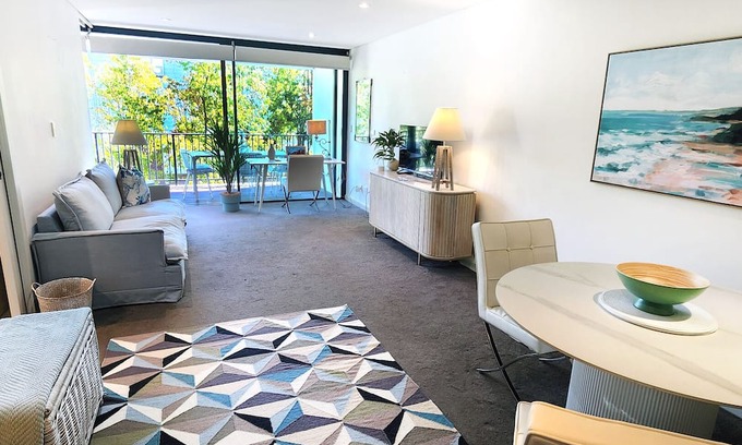 Randwick Apartamento | Sunlit & Peaceful Contemporary Apartment