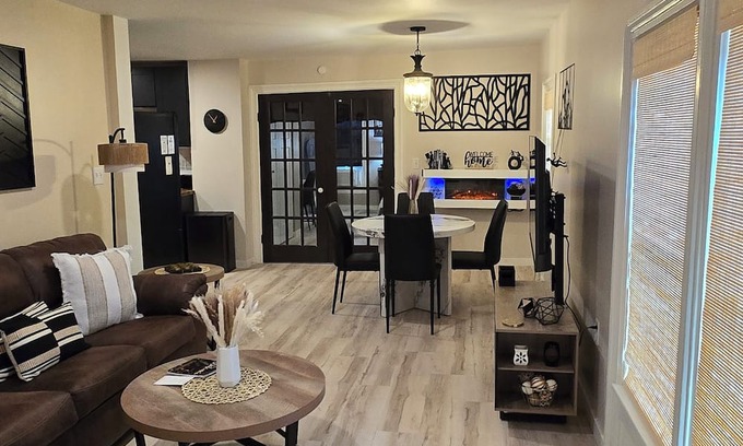 Greene Apartamento | BRAND NEW fully renovated upstairs apartment in the heart of downtown Greene, NY
