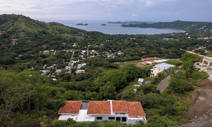 Coco Villa | Brand New Luxury Ocean View Villa with Private Pool – Playas del Coco