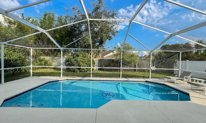 Bridgewater Crossing Casa | Recently Renovated Pool Home Near WDW