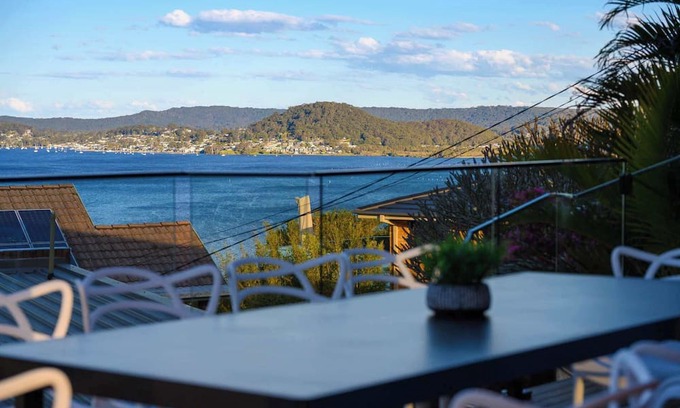 Tascott Casa | Stunning 4BR Home with Pool & Water Views