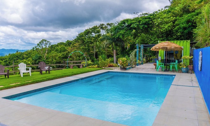 Quebrada Infierno Casa | Panoramic Views, Pool, A/C and Spectacular Rooftop in Gurabo