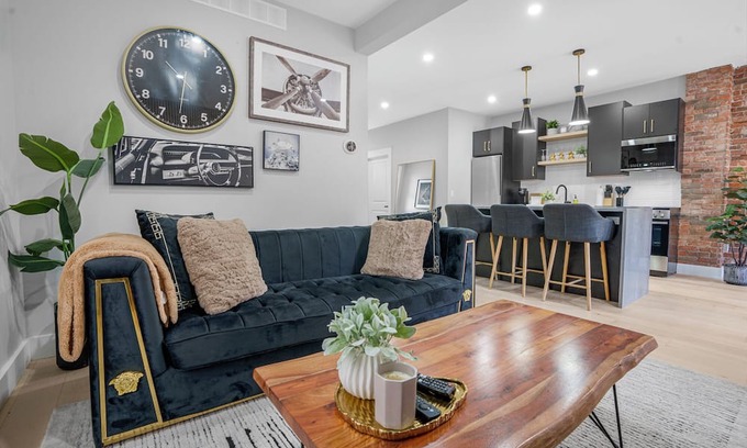 Chatham-Kent Apartamento | Sleek Brand New 1 Bedroom - Downtown Luxury!