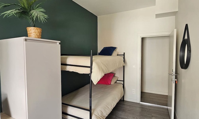 St. Macharius Apartamento | Room with bunk bed (3)