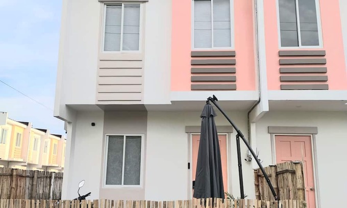 Bogo Casa | Updated Fully Furnished Charming townhome with AC in Bogo City