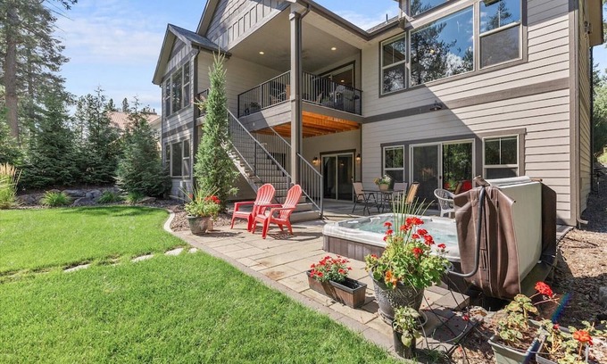 Blanchard Casa | Lakefront w/Access - Non Motorized |Near Stoneridge Golf Course | 30 minutes to Silverwood | Hot Tub