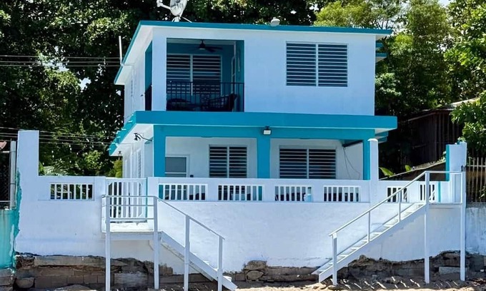 Guanajibo Apartamento | 2nd Floor - Direct Beach Access - Sleeps 6