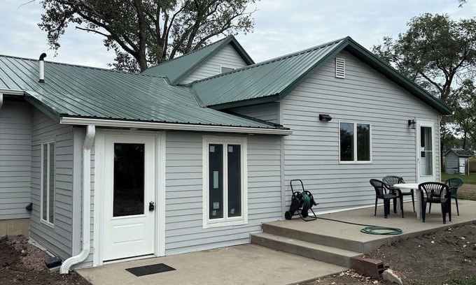 Jerauld County Otro | Rogers Creekside Ranch - Wessington Springs, SD - 3+ Bed, 1 Bath