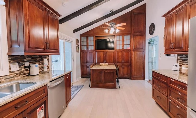 Danville Casa | Spacious 4BR Retreat w Pool