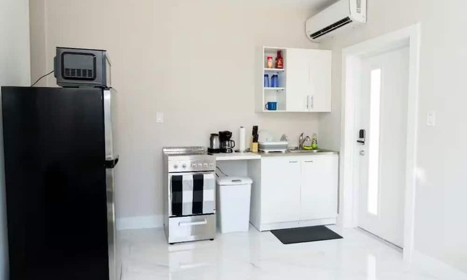 Newlands Apartamento | Charming 1-bedroom apartment in enchanting Savannah, Cayman Islands