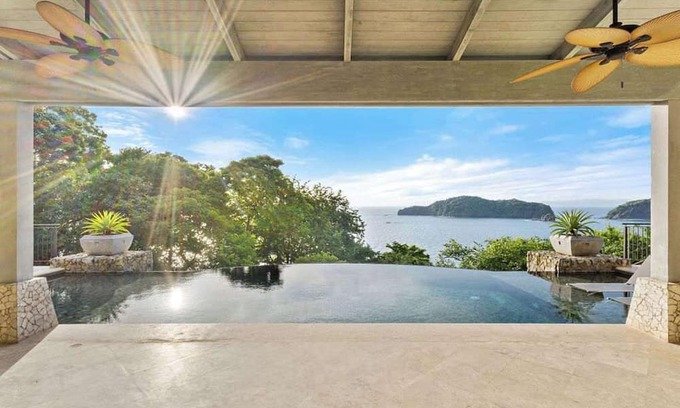 Península de Papagayo Villa | Papagayo Villa | 2 Private Pools | Sleeps 12
