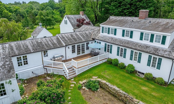 Rogers Casa | The Farmhouse at Golden Hill Farm