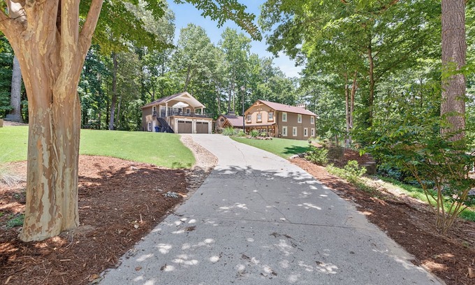 Buford Casa | Lake Escape with Largest 2-Story Dock on Lanier