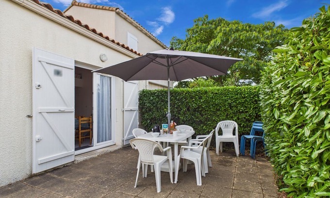 Saint-Vincent-sur-Jard Chalet De Esquí | Shared swimming pool, terrace, house for 5