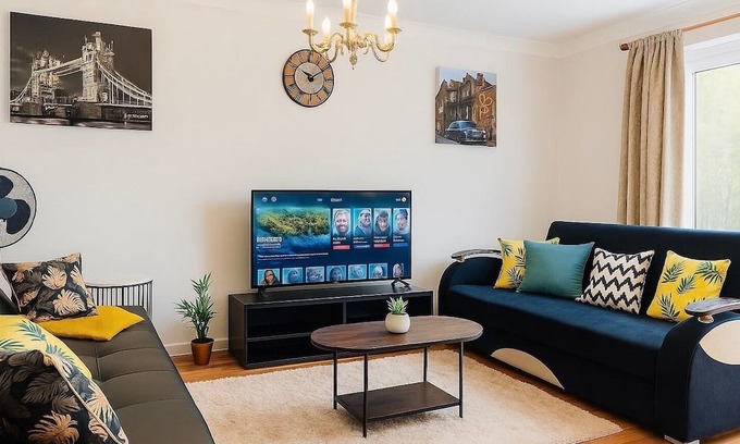 Sittingbourne Casa | Home for Family, Contractors & Tourists!
