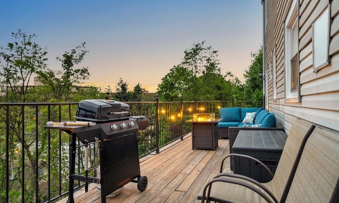 Southeast Yonkers Apartamento | 6 bdr Yonkers Home, 2 Apts, Balcony & Parking