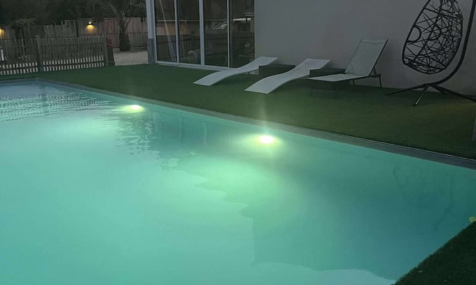 Ordonnac Casa | Holiday Home Domaine Julaya Between Castles and Beach