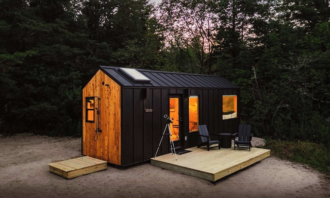 Sullivan Cabina | Vesta Nook-Cabin w/Shower, Queen Bed & pullout sofa
