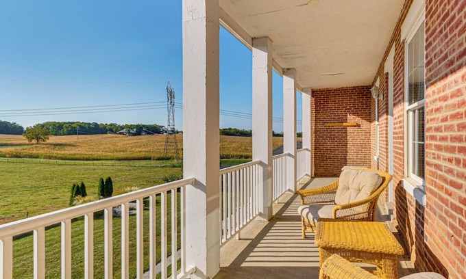 Boonsboro Casa | 3 Mi to Antietam: Historic Family Home on a Farm