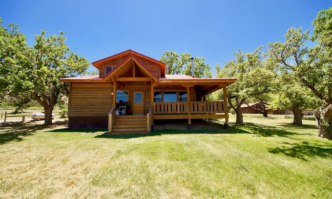 Spanish Valley Cabina | Rent all of Pack Creek Ranch. Perfect for Weddings, Events, and more!