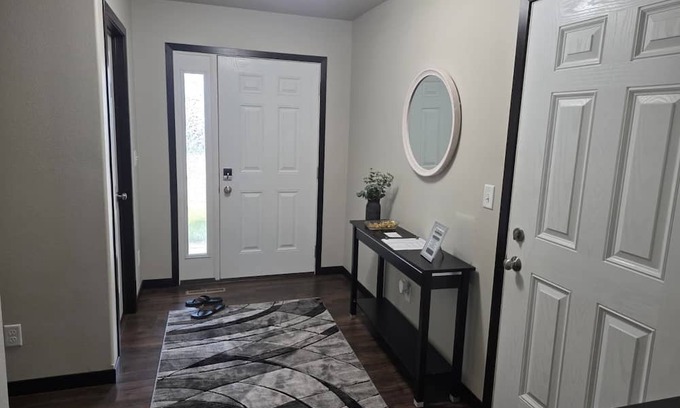 Fargo Casa | Modern Comfortable, spacious 4-bedroom building in lovely Fargo