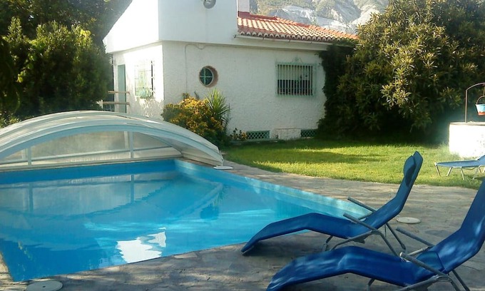 Durcal Casa | Holiday Home 'La Casita Del Valle' with Mountain View, Private Pool and Wi-Fi